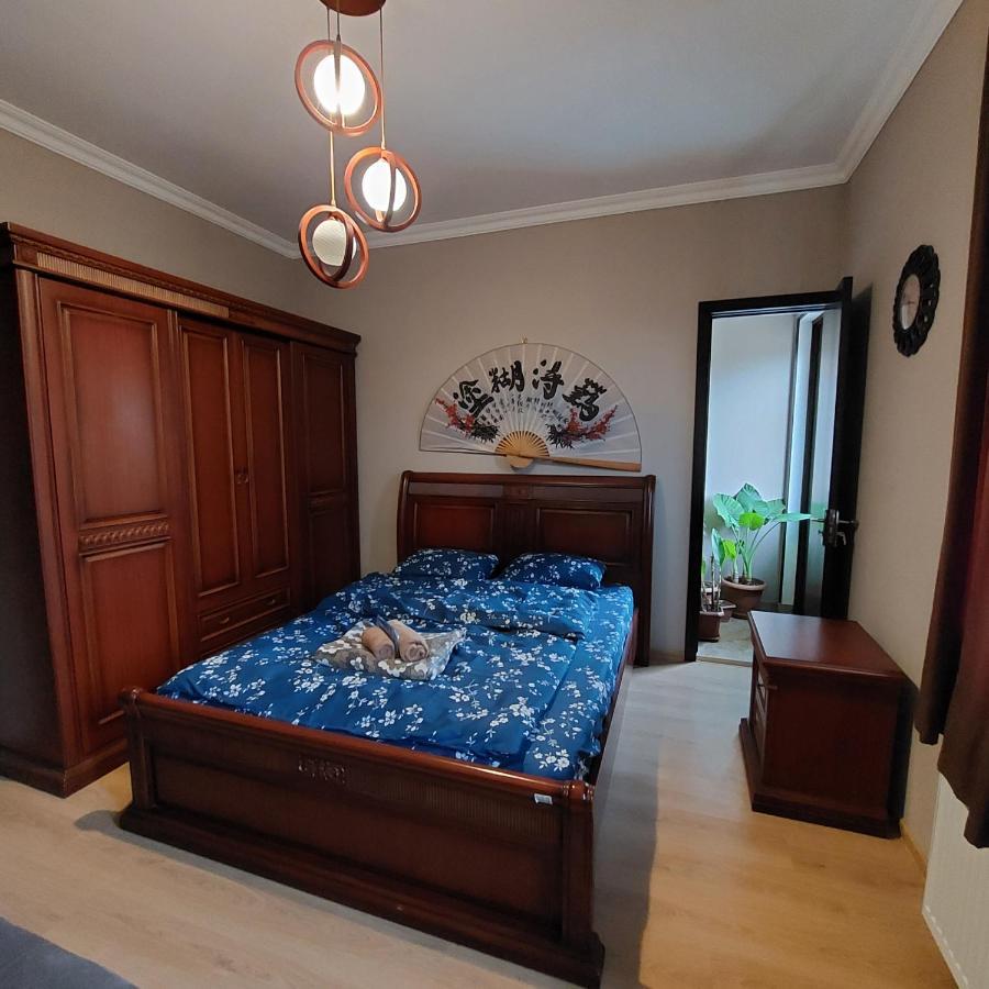 Guesthouse Different Tiflis Dış mekan fotoğraf