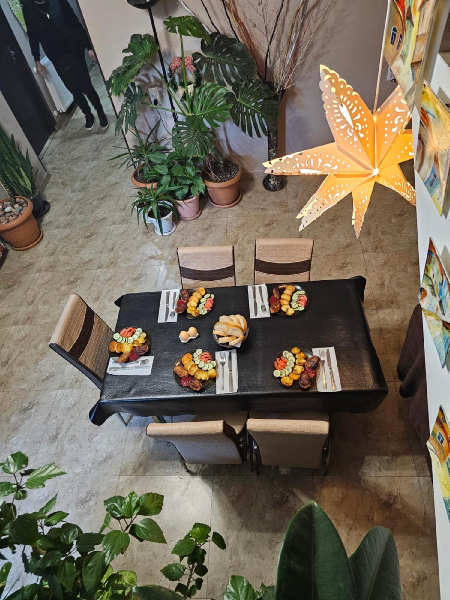 Guesthouse Different Tiflis Dış mekan fotoğraf
