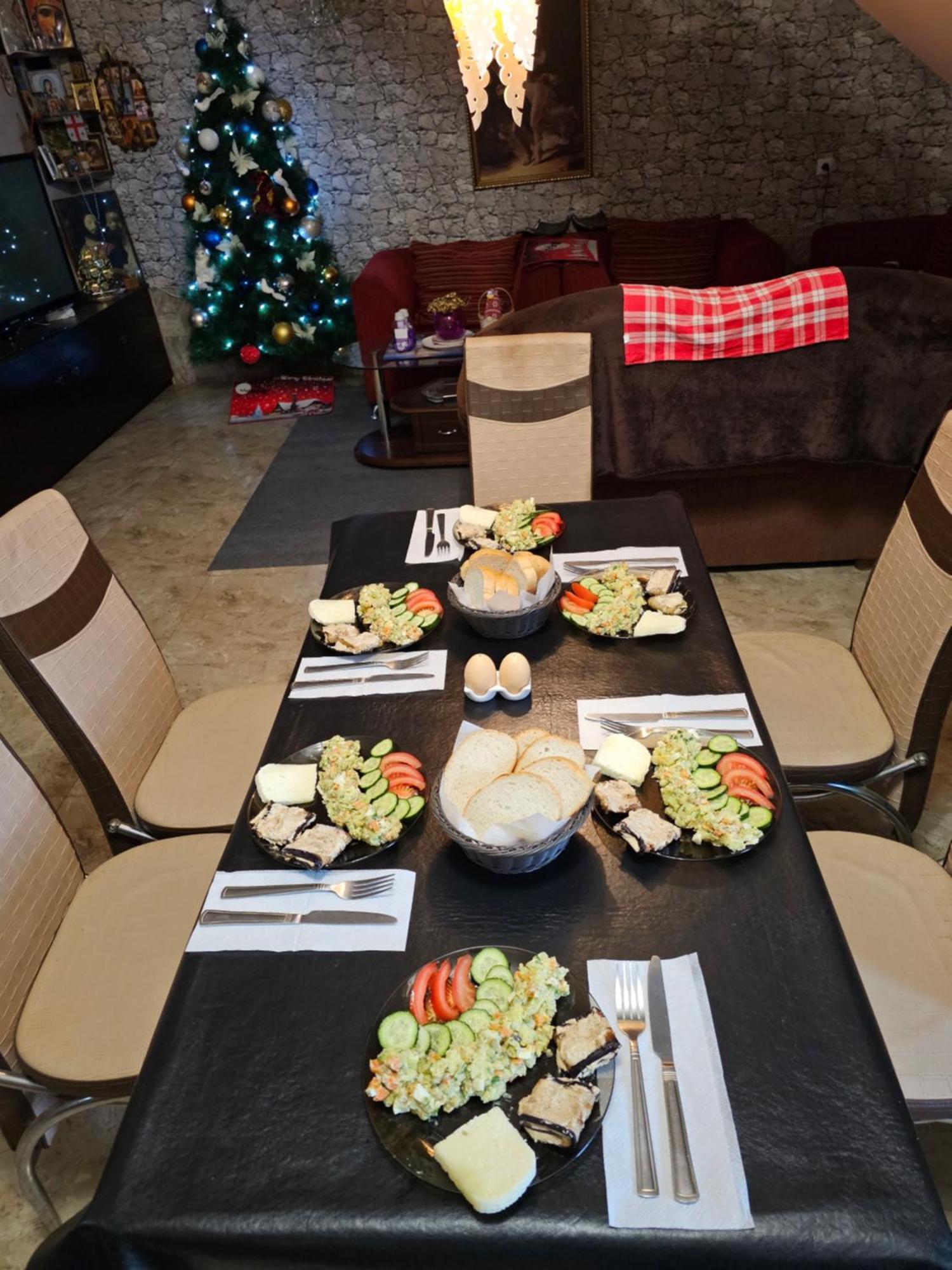 Guesthouse Different Tiflis Dış mekan fotoğraf