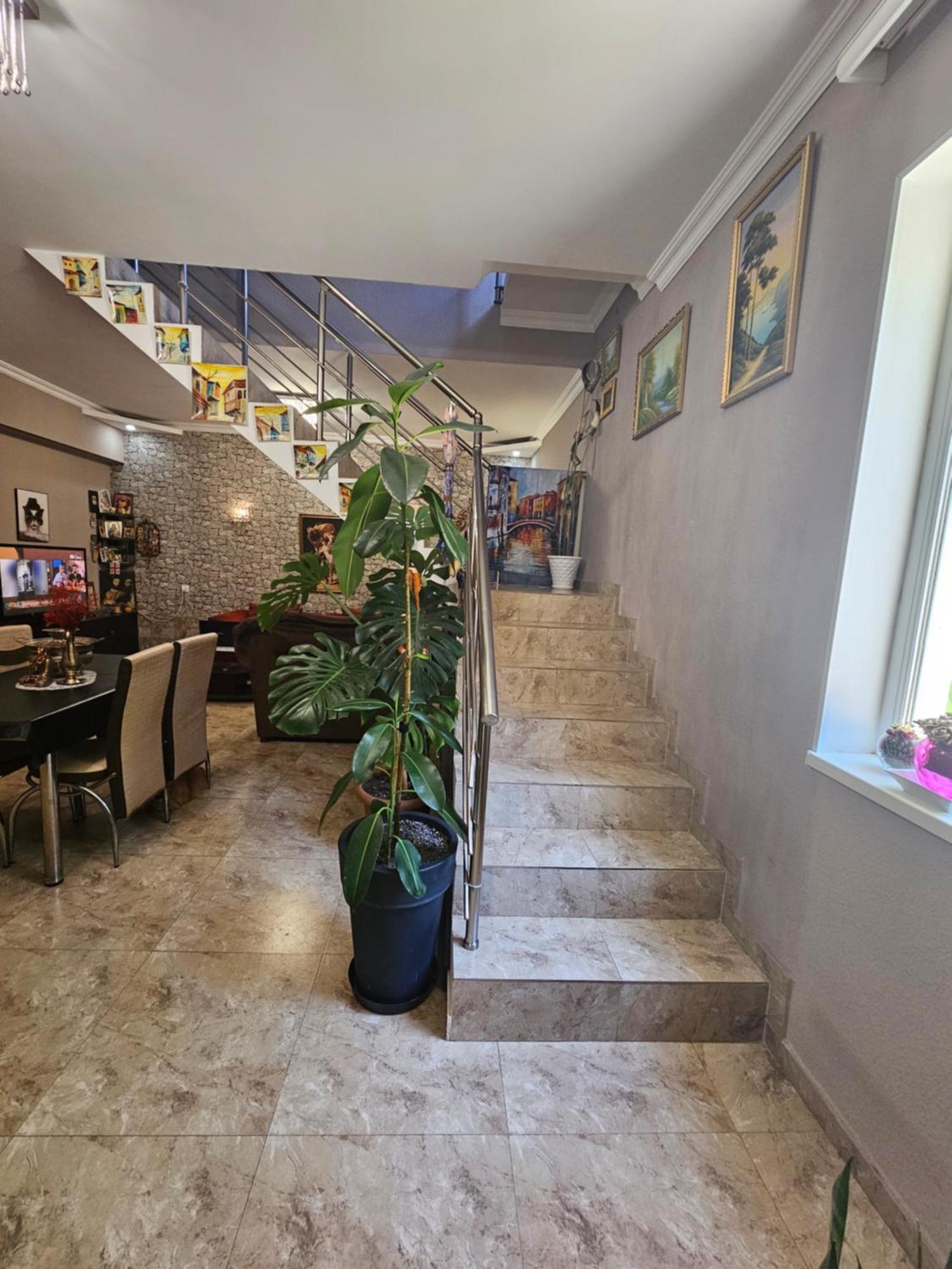 Guesthouse Different Tiflis Dış mekan fotoğraf