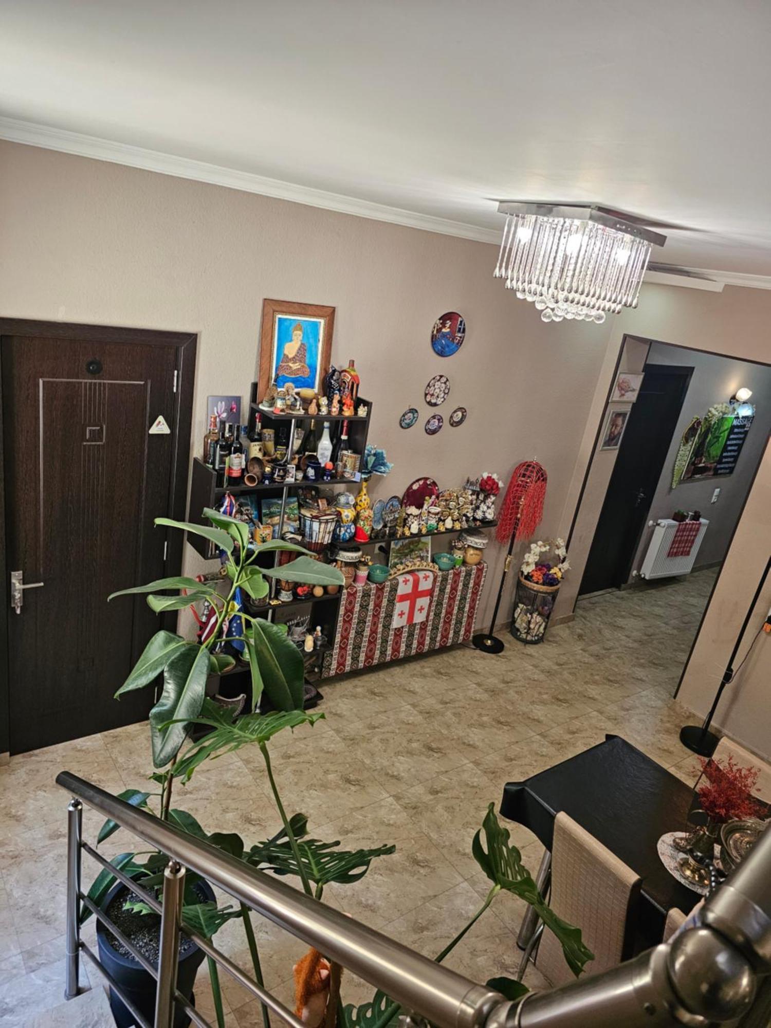 Guesthouse Different Tiflis Dış mekan fotoğraf