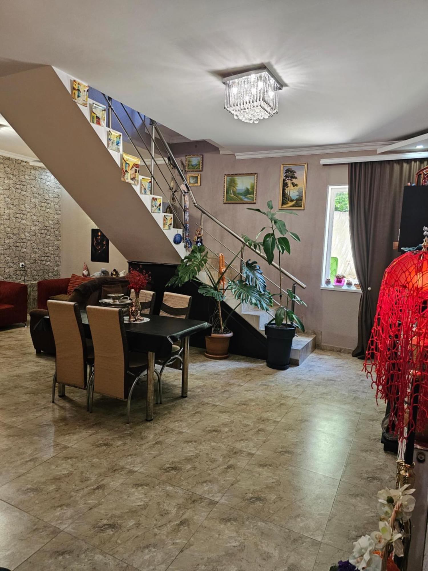 Guesthouse Different Tiflis Dış mekan fotoğraf