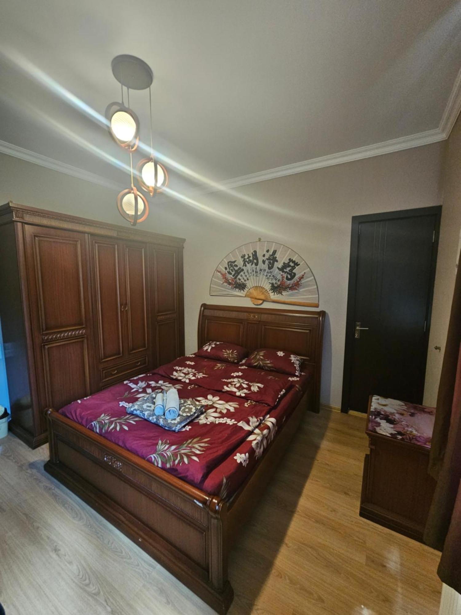 Guesthouse Different Tiflis Dış mekan fotoğraf