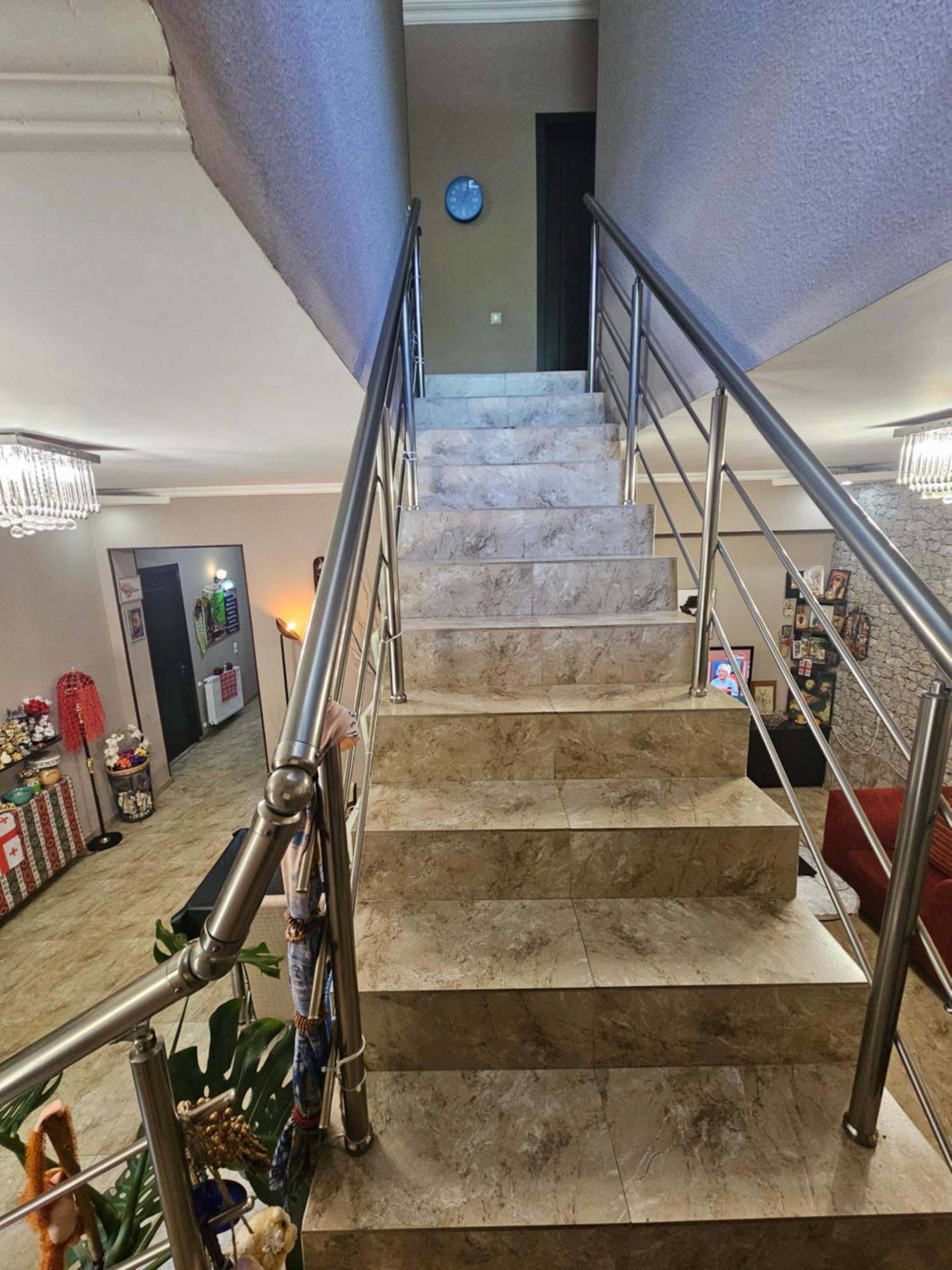 Guesthouse Different Tiflis Dış mekan fotoğraf