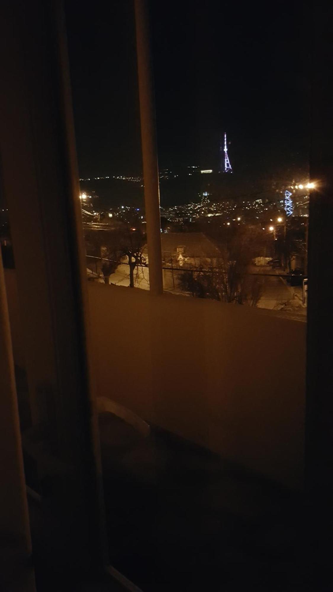 Guesthouse Different Tiflis Oda fotoğraf