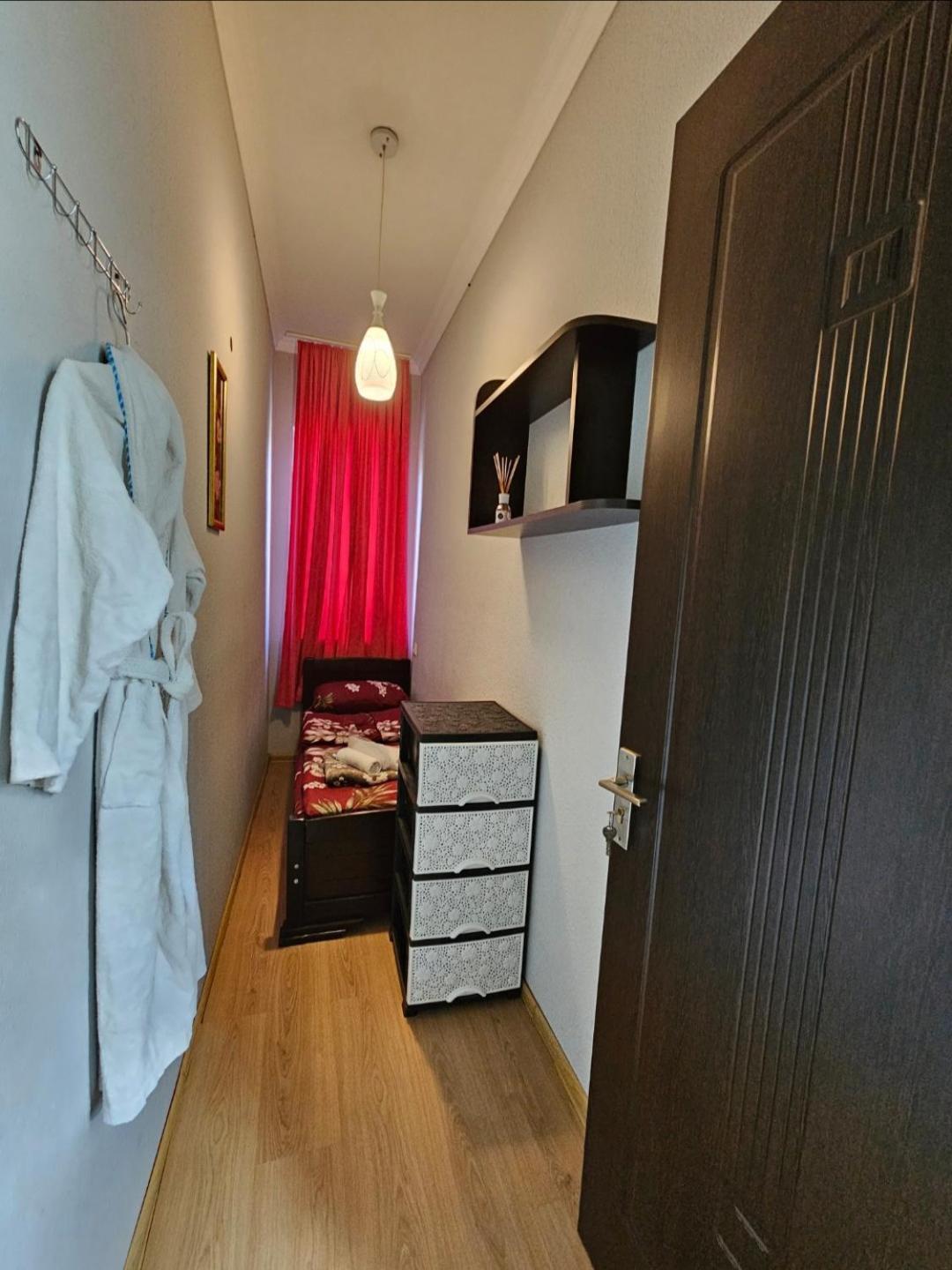 Guesthouse Different Tiflis Dış mekan fotoğraf