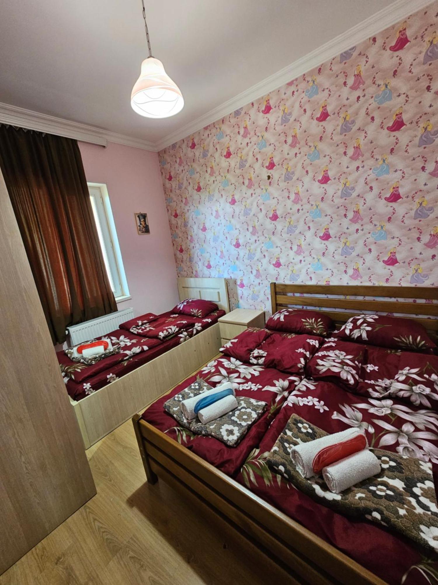 Guesthouse Different Tiflis Dış mekan fotoğraf