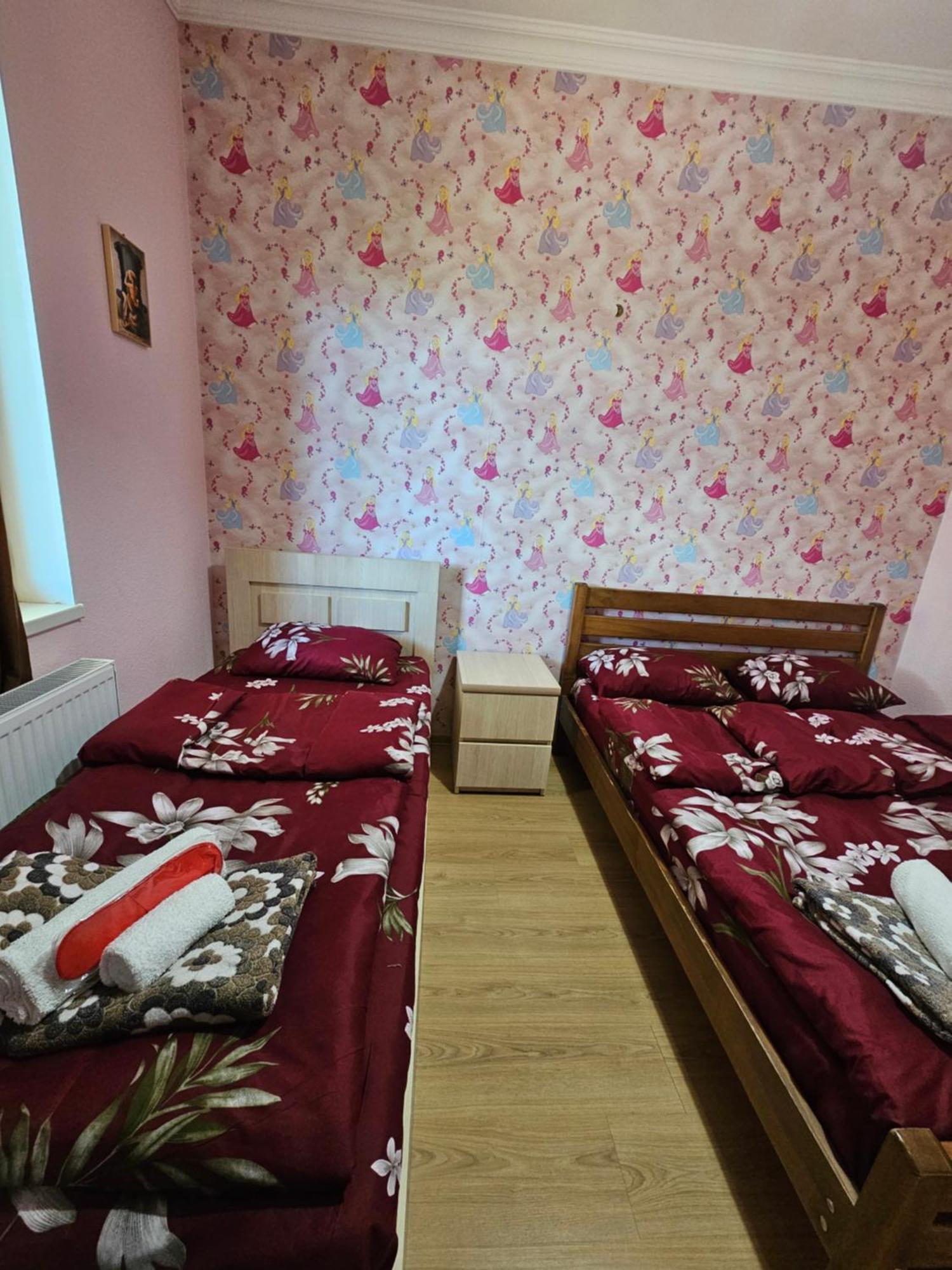Guesthouse Different Tiflis Dış mekan fotoğraf