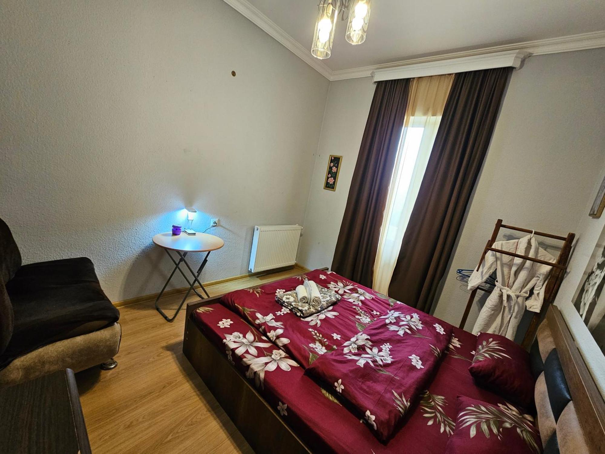 Guesthouse Different Tiflis Dış mekan fotoğraf
