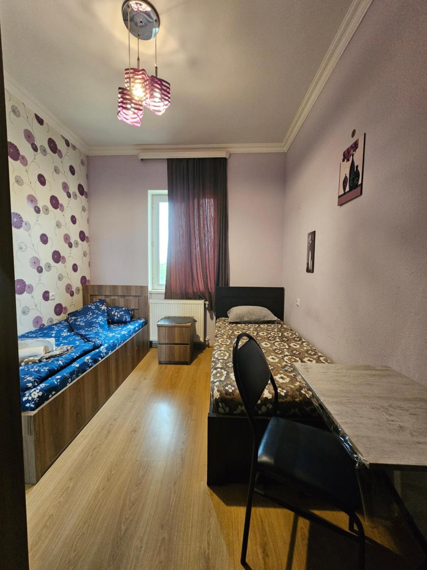 Guesthouse Different Tiflis Dış mekan fotoğraf