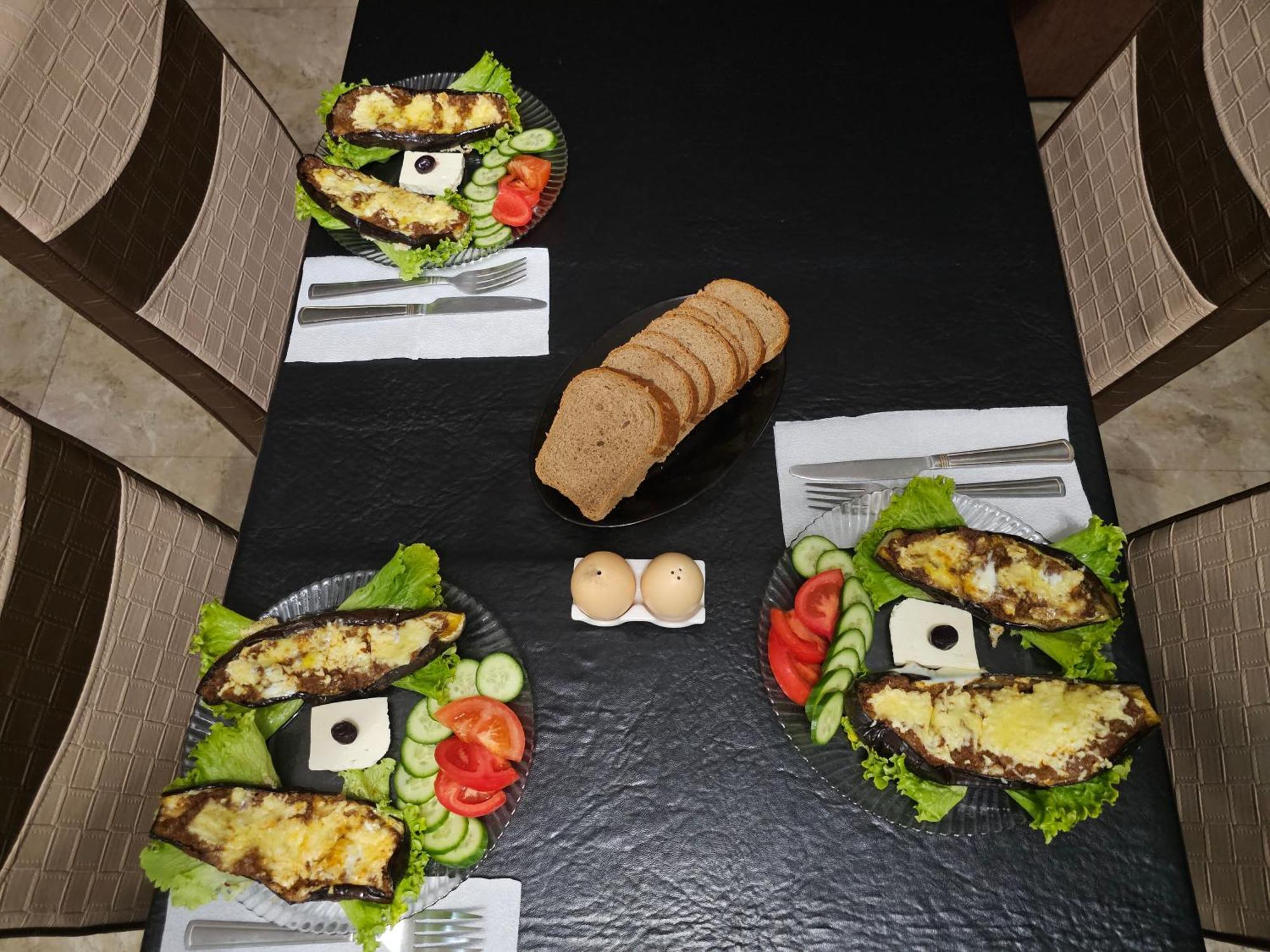 Guesthouse Different Tiflis Dış mekan fotoğraf